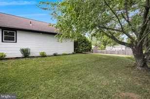 1098 Hillview Ln, Hershey, PA 17033 - Photo 39