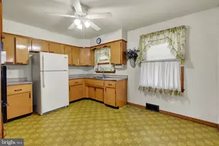 23 Shirley Dr, Middletown, PA 17057 - Photo 9