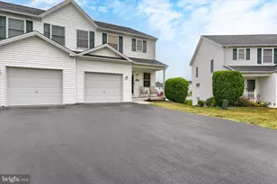 215 Meadow Ln, Harrisburg, PA 17112 - Photo 3