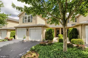 136 Cardinal Ln, Hummelstown, PA 17036 - Photo 3