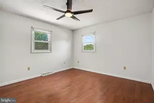 469 Hoffman Dr, Harrisburg, PA 17111 - Photo 11