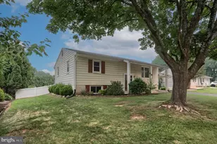 1132 Cornell Dr, Hummelstown, PA 17036 - Photo 1