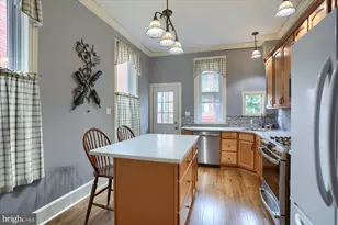 233 Hamilton St, Harrisburg, PA 17102 - Photo 9