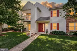 5811 Hidden Lake Dr, Harrisburg, PA 17111 - Photo 1