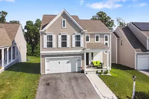 1744 Driftstone Dr, Harrisburg, PA 17110 - Photo 1
