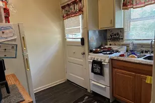 9 Hammaker St, Highspire, PA 17034 - Photo 13