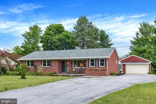 225 E Glenn Rd, Hershey, PA 17033 - Photo 1