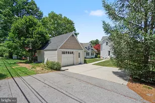252 E Areba Ave, Hershey, PA 17033 - Photo 21