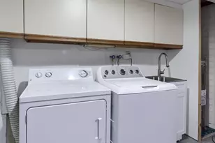 443 W Caracas Ave W, Hershey, PA 17033 - Photo 33