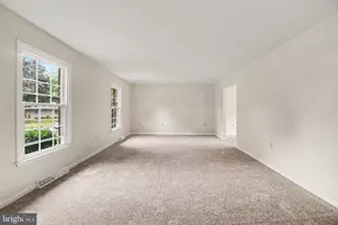 3818 Burton Ln, Harrisburg, PA 17110 - Photo 9