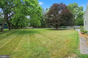 3818 Burton Ln, Harrisburg, PA 17110 - Photo 29