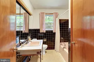 709 Erie St, Dauphin, PA 17018 - Photo 33