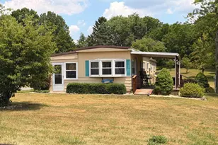 390 N Crawford Rd, Grantville, PA 17028 - Photo 3