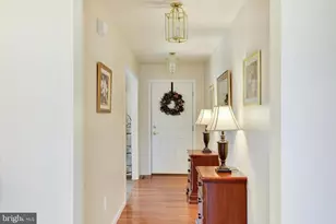 215 Brookridge Ct, Harrisburg, PA 17112 - Photo 9