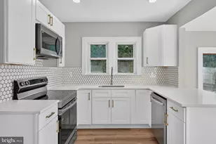 416 E Derry Rd, Hershey, PA 17033 - Photo 9