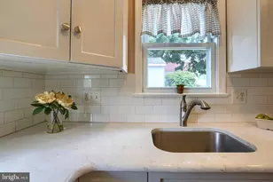 221 S 30th St, Harrisburg, PA 17103 - Photo 11