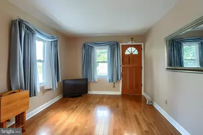 221 S 30th Street, Harrisburg, PA 17103 - Photo 5
