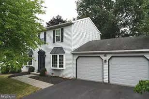 2009 Deer Path Rd, Harrisburg, PA 17110 - Photo 3