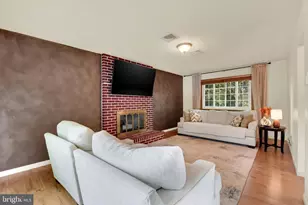 2009 Deer Path Rd, Harrisburg, PA 17110 - Photo 13