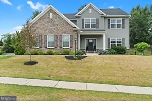 727 Christians Dr, Harrisburg, PA 17112 - Photo 1