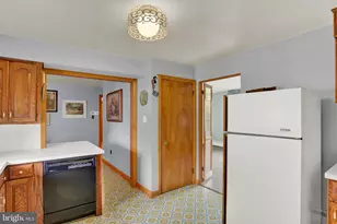 6630 Lehigh, Harrisburg, PA 17111 - Photo 7