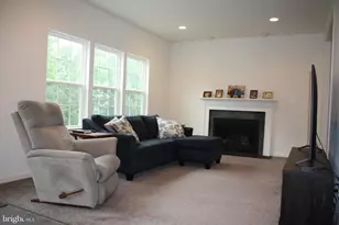 7204 Hidden Mdw Ln, Harrisburg, PA 17112 - Photo 3