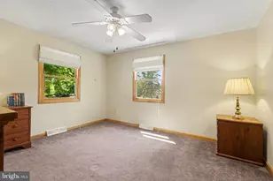 1308 Montfort Dr, Harrisburg, PA 17110 - Photo 27