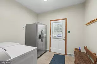 1308 Montfort Dr, Harrisburg, PA 17110 - Photo 29