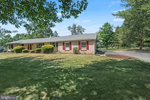 1308 Montfort Dr, Harrisburg, PA 17110 - Photo 3