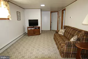 1515 Spring Garden Dr, Middletown, PA 17057 - Photo 17