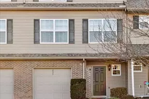 233 Thrush Dr, Hummelstown, PA 17036 - Photo 1