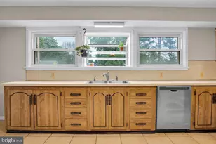 601 Gaynor Ln, Harrisburg, PA 17111 - Photo 9