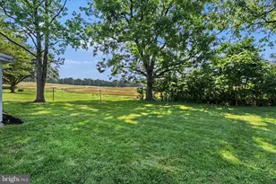 222 Robin Rd, Hershey, PA 17033 - Photo 35