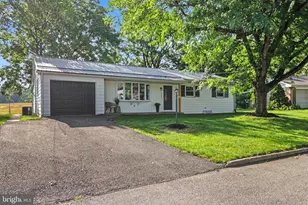 222 Robin Rd, Hershey, PA 17033 - Photo 33