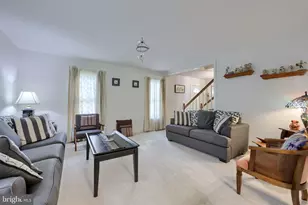 812 Cypress Ct, Hummelstown, PA 17036 - Photo 7