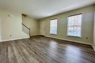 556 Downington Ct, Harrisburg, PA 17112 - Photo 5