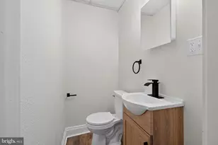 2006 Kensington St, Harrisburg, PA 17104 - Photo 7