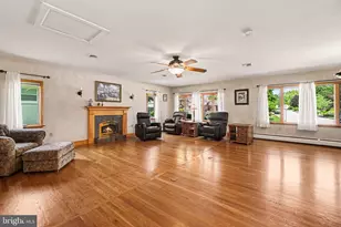 302 Robin Rd, Hershey, PA 17033 - Photo 5