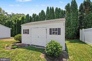 302 Robin Rd, Hershey, PA 17033 - Photo 21