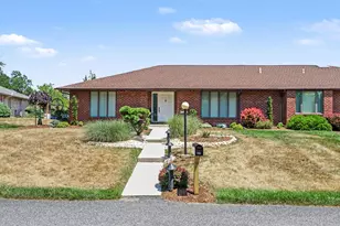 3813 N Sarayo Circle, Harrisburg, PA 17110 - Photo 35