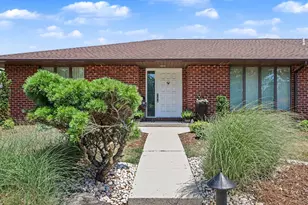 3813 N Sarayo Circle, Harrisburg, PA 17110 - Photo 35