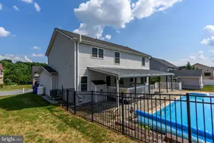 3207 Jonagold Dr, Harrisburg, PA 17110 - Photo 9