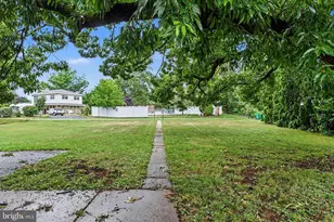 125 W Governor Rd, Hershey, PA 17033 - Photo 25