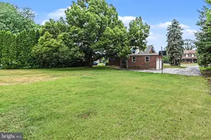 125 W Governor Rd, Hershey, PA 17033 - Photo 23