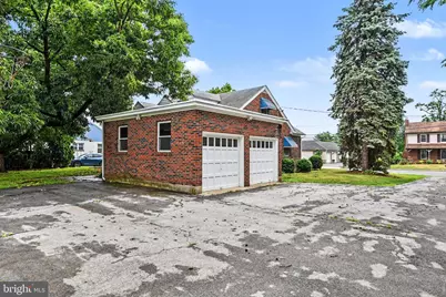 125 W Governor Road, Hershey, PA 17033 - Photo 3