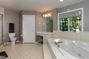 4728 Great Oak Ln, Harrisburg, PA 17110 - Photo 29