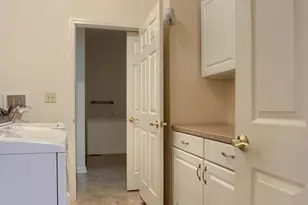 4505 Hillside Ct, Harrisburg, PA 17110 - Photo 27