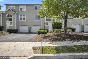 6129 Spring Knoll Dr, Harrisburg, PA 17111 - Photo 5