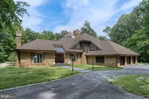 51 Hill Manor Dr, Hershey, PA 17033 - Photo 1