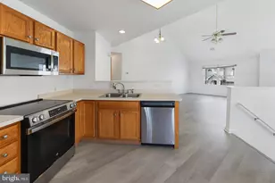 4545 Deer Path Rd, Harrisburg, PA 17110 - Photo 7